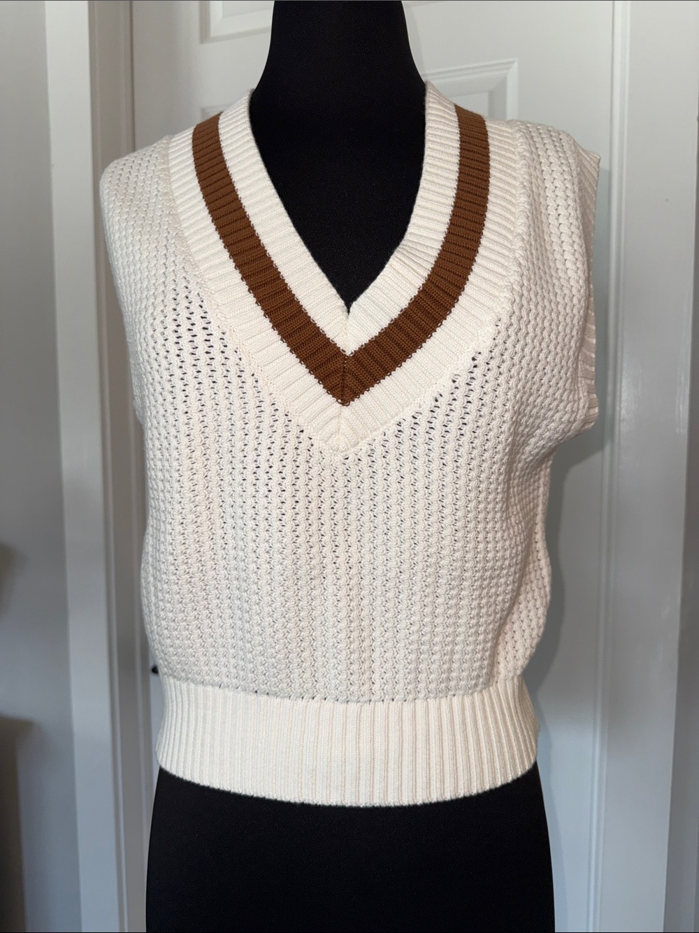 NWT The Upside Bleeker Quinn Knit V-Neck Sweater Vest Sz XS